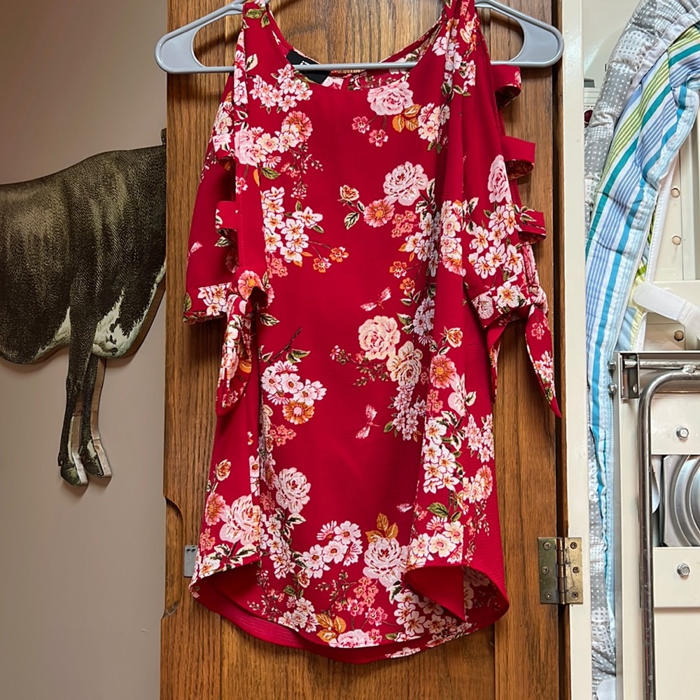IZ byer floral blouse